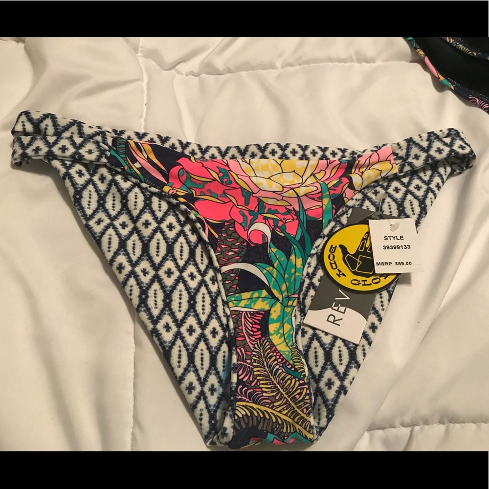 Body glove reversible bottoms